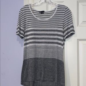 Super comfy linen Vince tee